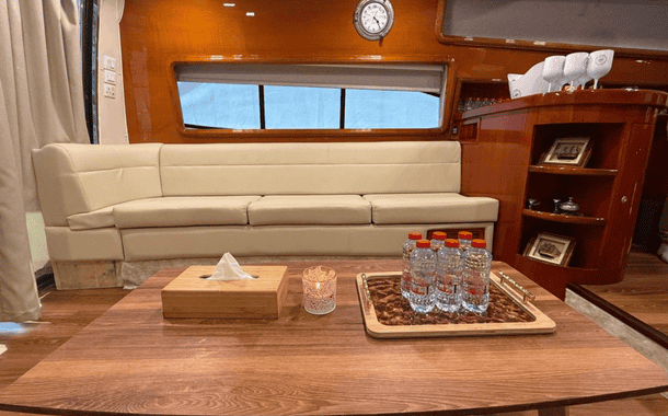 No.1 YACHT LADY KELLY 2-13