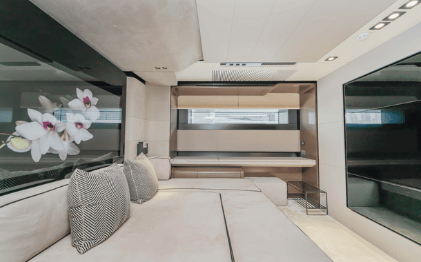 NO. 1 YACHT BRIDGETOWN9