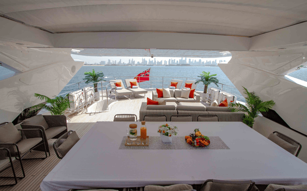 NO. 1 YACHT ISLAND QUEEN 11