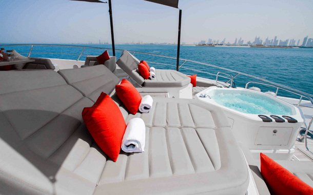 NO. 1 YACHT ISLAND QUEEN 5