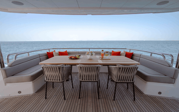 NO. 1 YACHT ISLAND QUEEN 9