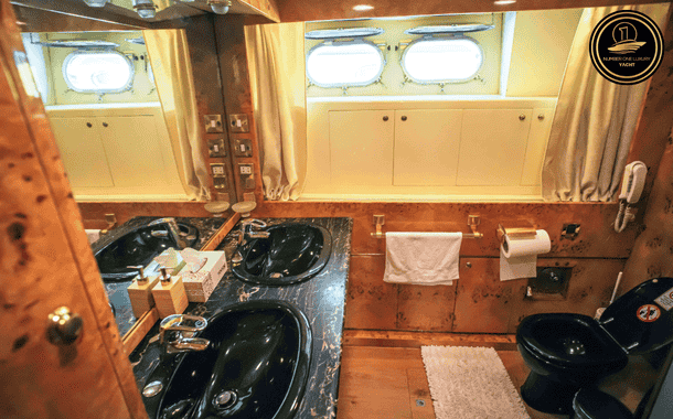 YACHT PARTY CHAMPION 8