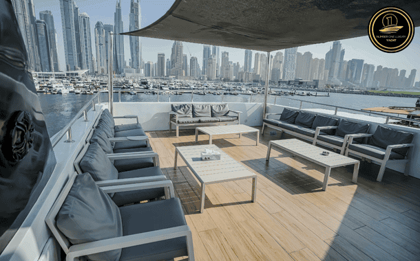 YACHT WEEKEND EDITION 7