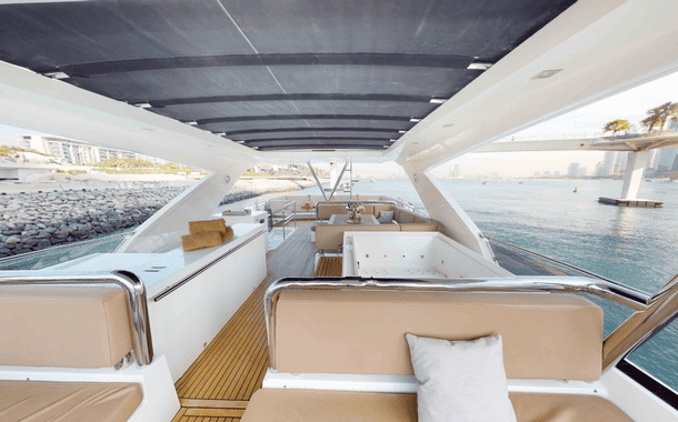 NO 1 YACHT FIN N TONIC 10