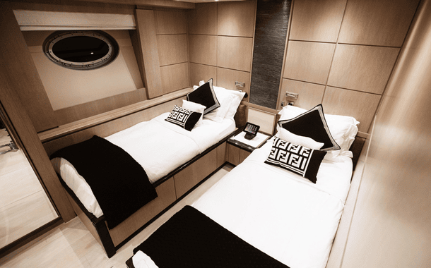 NO 1 YACHT GOLD EDITION 16