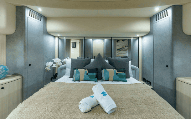 NO 1 YACHT MARIGOLD 7