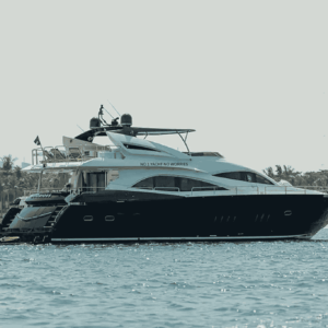NO 1 YACHT NOTORIOUS TOY