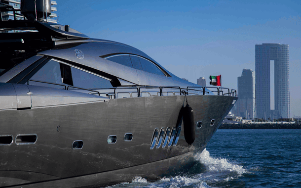 NO 1 YACHT PREDATOR BLACK 1