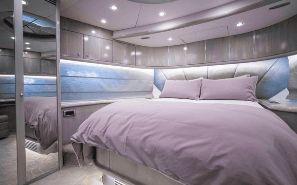 NO 1 YACHT PREDATOR BLACK 12