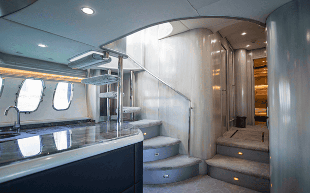 NO 1 YACHT PREDATOR BLACK 15