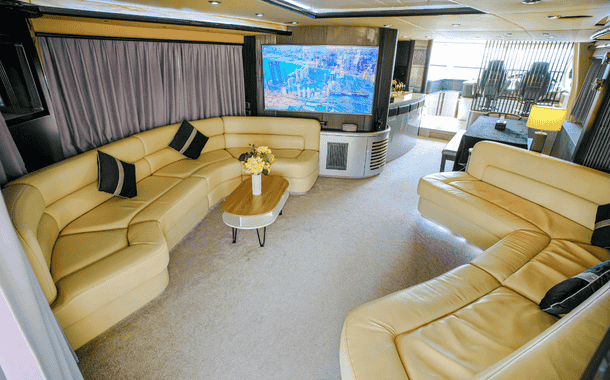 NO 1 YACHT PURPLE LADY 10