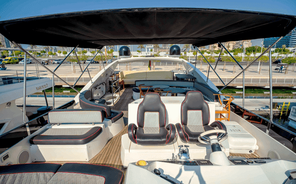 NO 1 YACHT PURPLE LADY 7