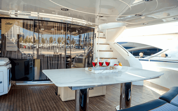 NO 1 YACHT PURPLE LADY 9