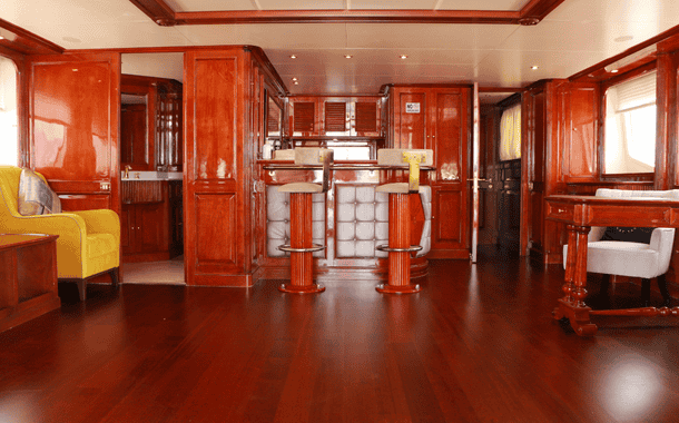 No 1 Yacht Island Girl 16