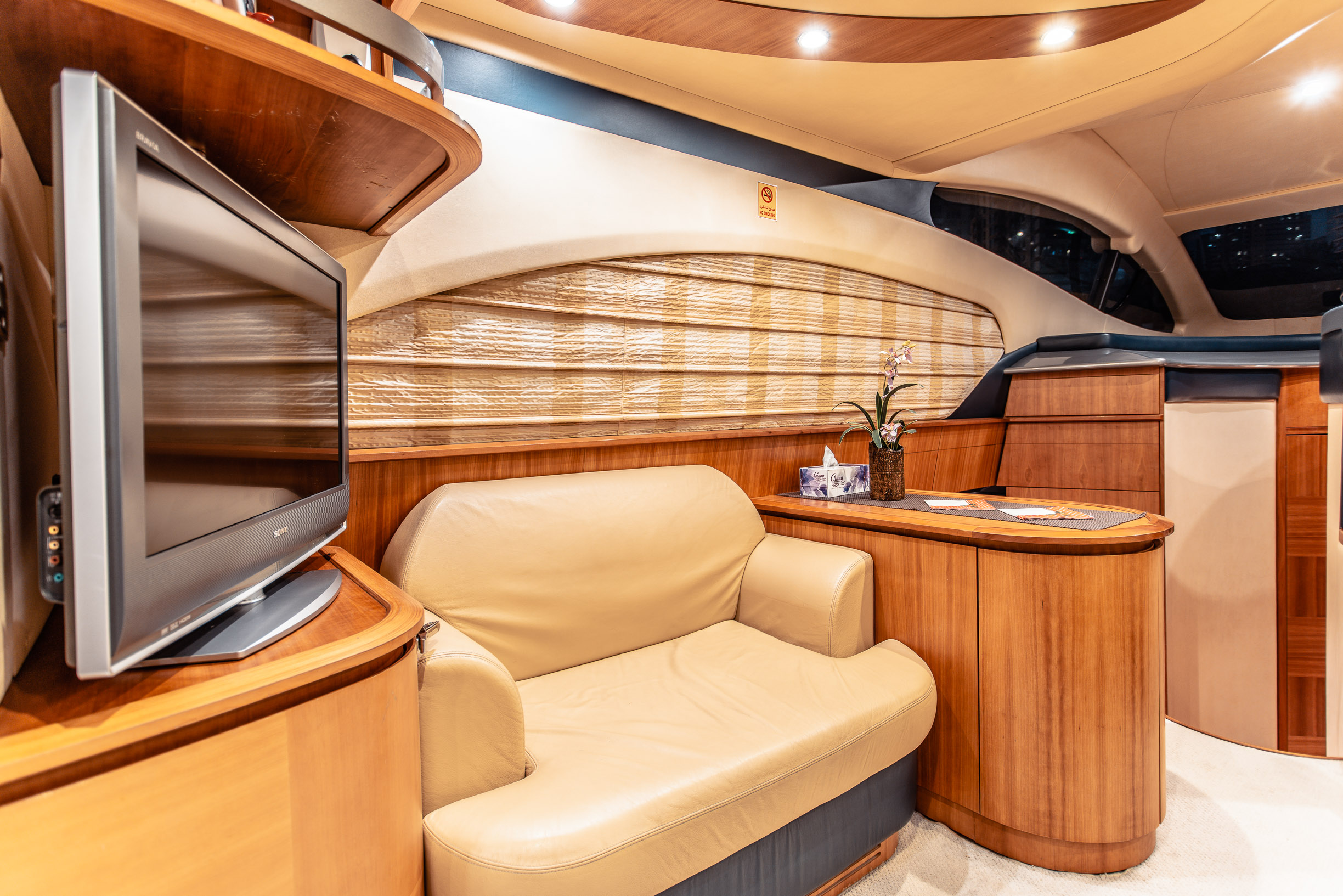 NO. 1 YACHT AMAZING GRACE 2
