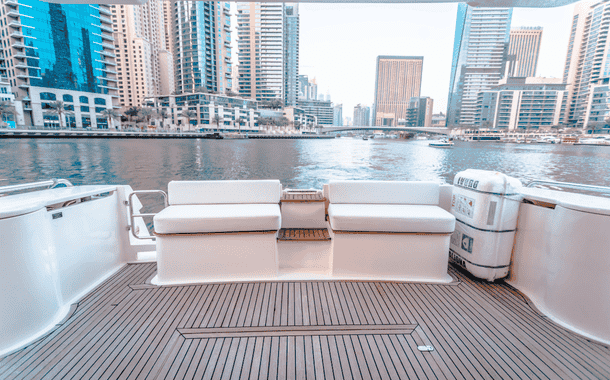 Cheap yacht rental in Dubai on Endless Winter yacht