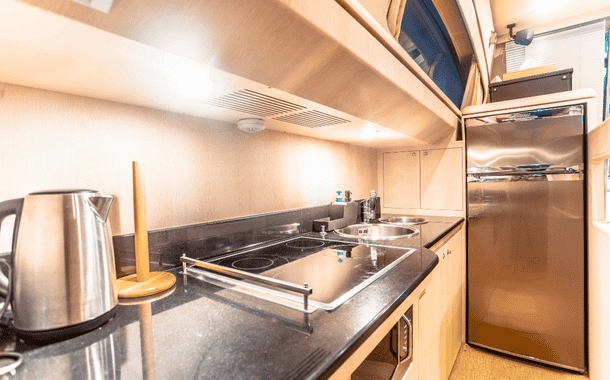 NO 1 YACHT ENDLESS WINTER 9