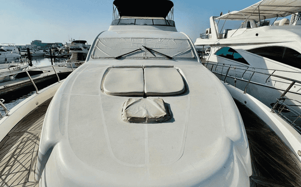 NO 1 YACHT WEAKENDER 2-4