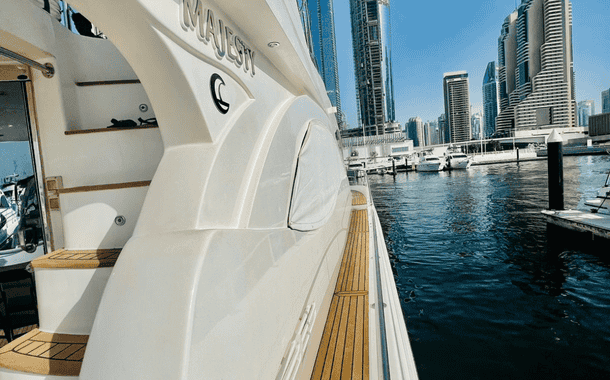 NO 1 YACHT WEAKENDER 2-5