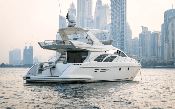 NO. 1 YACHT AMAZING GRACE 2-7