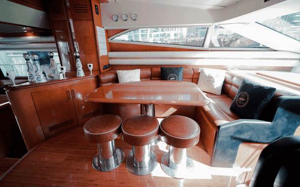 NO. 1 YACHT ITALIAN QUEEN 10