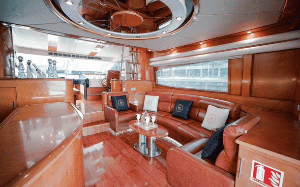 NO. 1 YACHT ITALIAN QUEEN 11