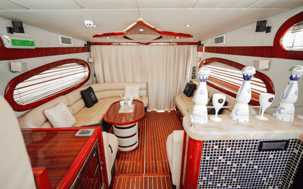 NO. 1 YACHT LADY KELLY 11