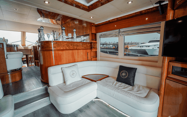 NO. 1 YACHT NAUTI BUOY 16