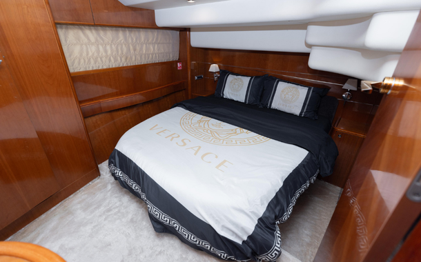 NO. 1 YACHT ONE MORE TOY 2-10