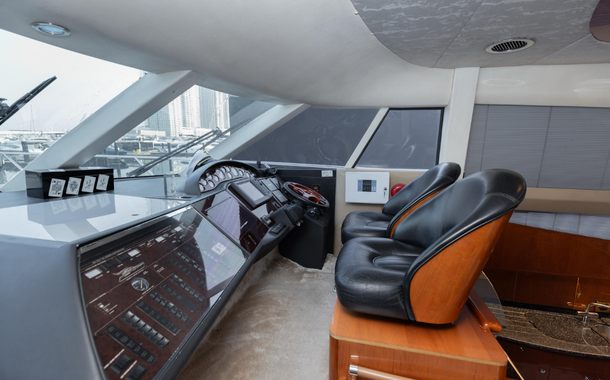 NO. 1 YACHT ONE MORE TOY 2-11