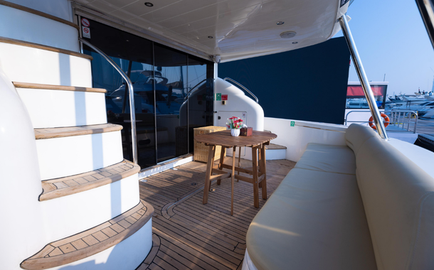 NO. 1 YACHT ONE MORE TOY 2-8