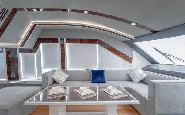 No.1 YACHT BLUE GHOST 15