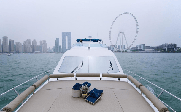 No.1 YACHT BLUE GHOST 3