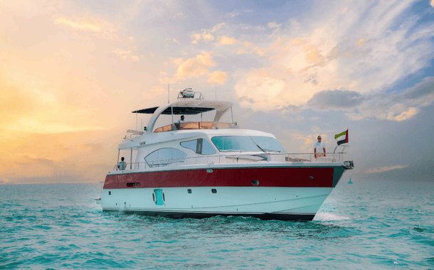 No.1 YACHT RED BEAST 2