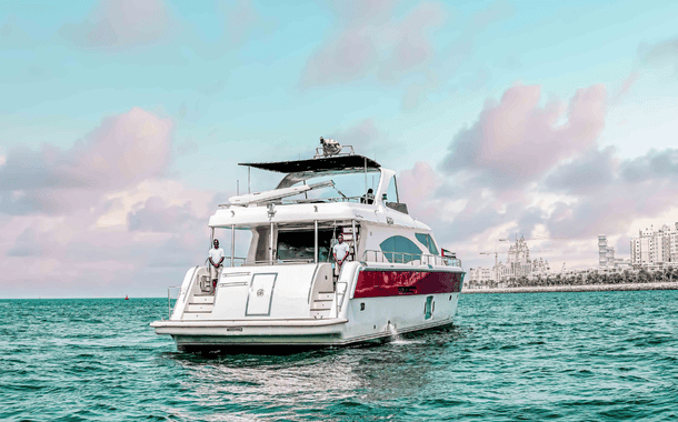 No.1 YACHT RED BEAST 5