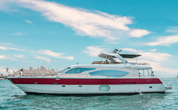 No.1 YACHT RED BEAST 7