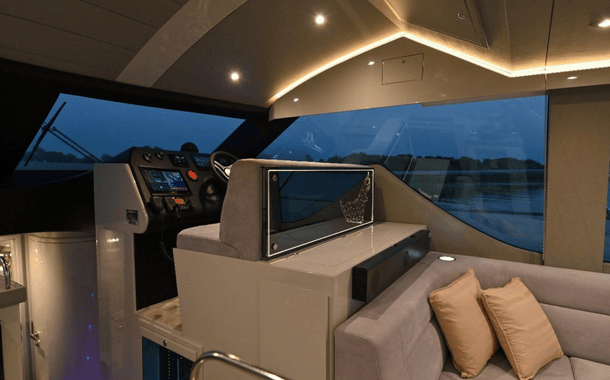 No.1 Yacht New Toy 17