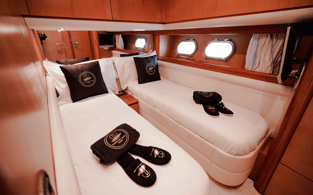 YACHT OPTIMISED IMAGES 100kb (14)