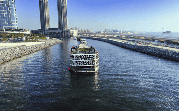 No.1 Yacht FREEDOM FLOATING HOTEL 2