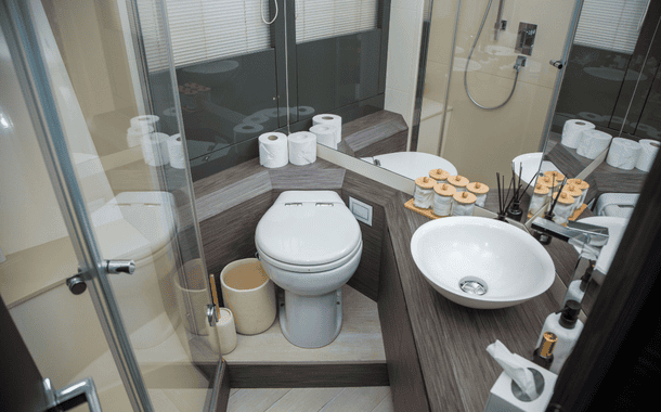 NO 1 YACHT PERSHING 12