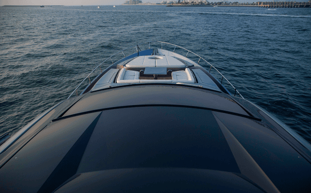 NO 1 YACHT PERSHING 16