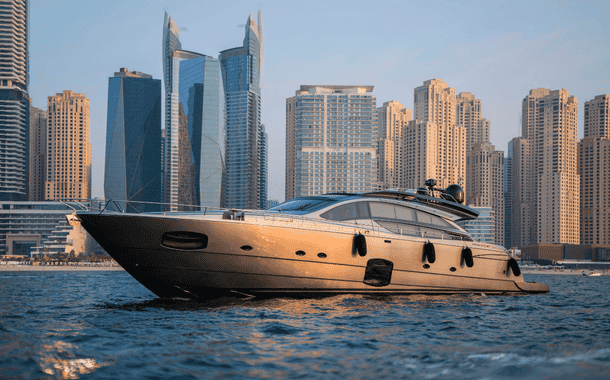 NO 1 YACHT PERSHING 3