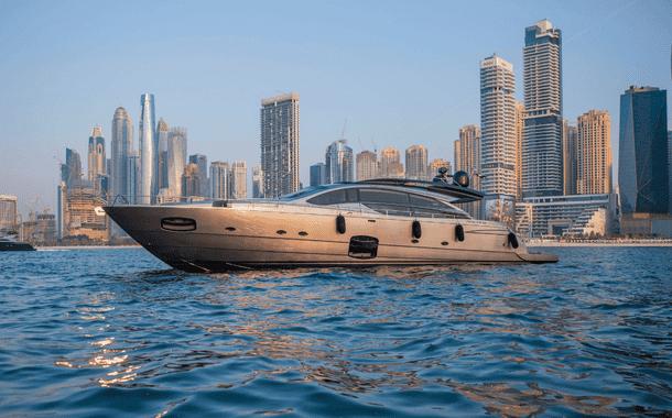 NO 1 YACHT PERSHING 4