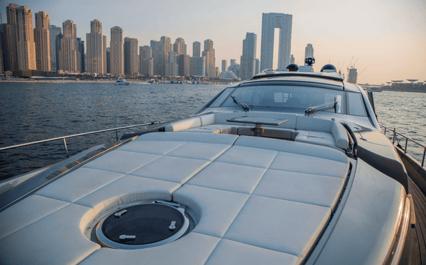 NO 1 YACHT PERSHING 7