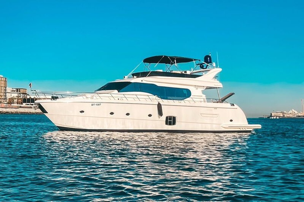 NO. 1 YACHT IMAGINATION
