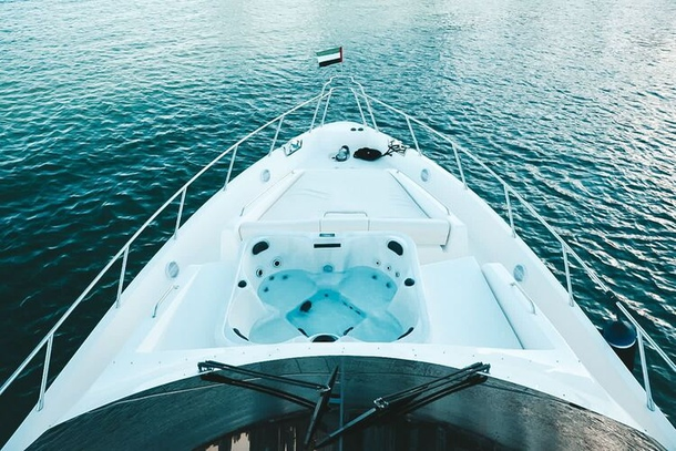 NO. 1 YACHT IMAGINATION