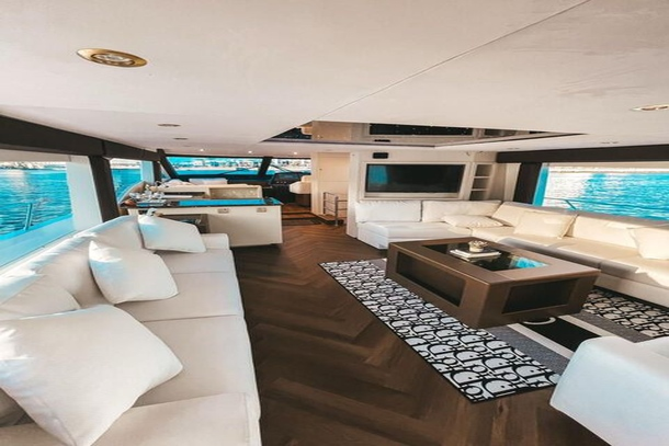 NO. 1 YACHT IMAGINATION